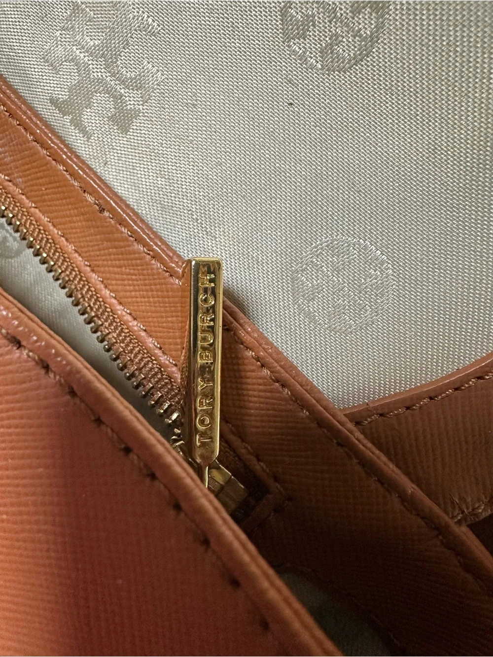 Tory Burch Robinson Luggage Brown Leather Crossbody Bag